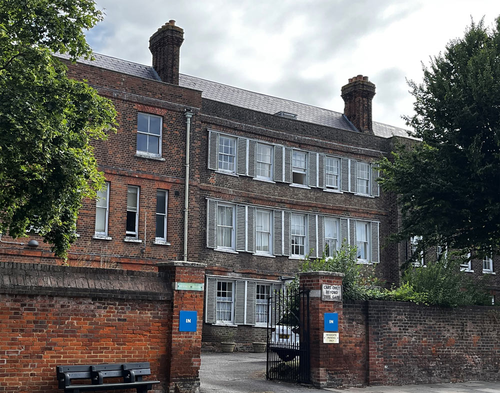 Bramley House Court, Clay Hill, EN2